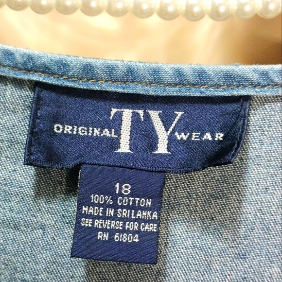 Original TY Wear Chic Button-Down Denim Midi Dress - Picture 5 of 5